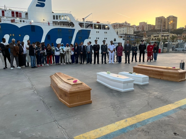 Immigrazione. A Porto Empedocle l'arrivo di quattro salme tra cui quelle di due bambini