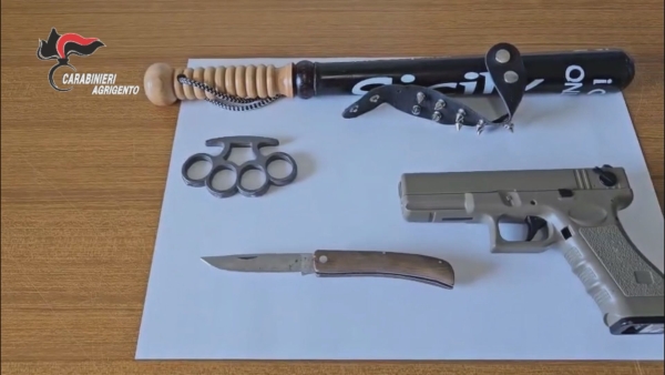 Aggressione razzista a Menfi, 9 giovani finiscono ai domiciliari