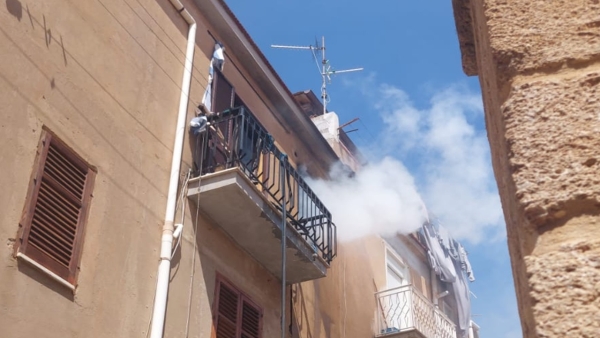 Sciacca, fiamme in una casa a San Michele: non ci sono feriti