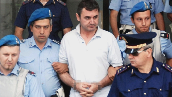 Estorsione mentre era latitante, indagato il boss Falsone