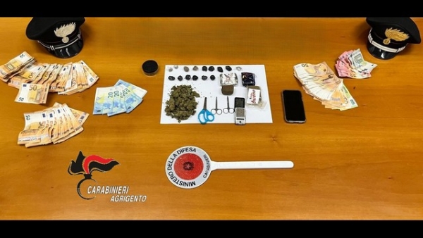 Sciacca. Arrestato un 27enne per detenzione ai fini di spaccio di sostanze stupefacenti